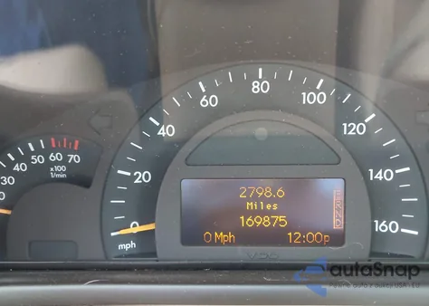 2004 Mercedes-Benz C 240 4Matic z USA, uszkodzony, nr VIN WDBRF81J54F470702